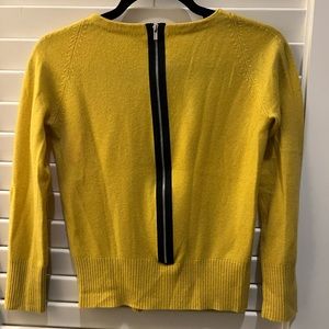 DVF yellow cashmere / wool sweater with back zip